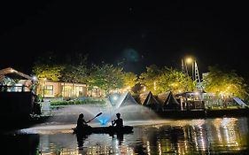 Holi Lakeside Ba Vì Hà Nội